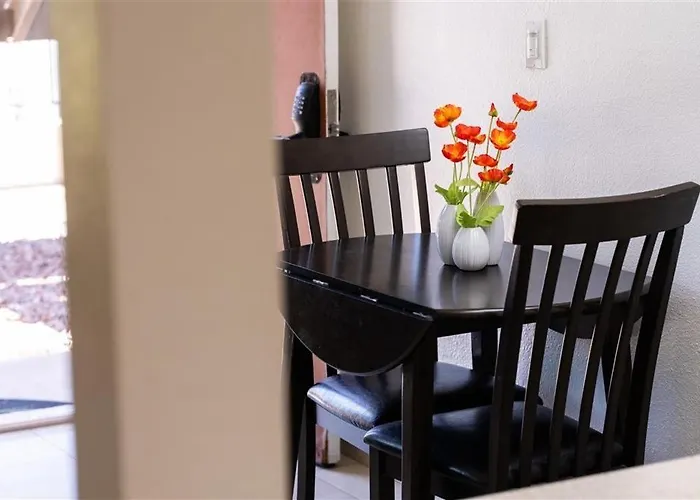 204 Fully Furnished 1br Suite-prime Location Apartment