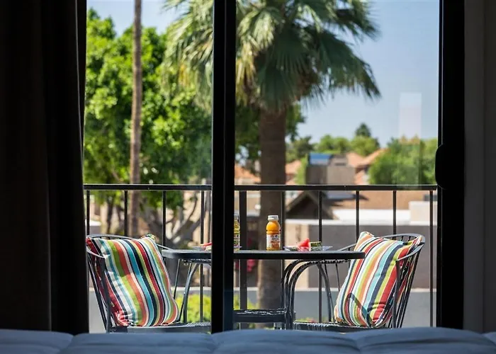 Apartment 204 Fully Furnished 1br Suite-prime Location Scottsdale