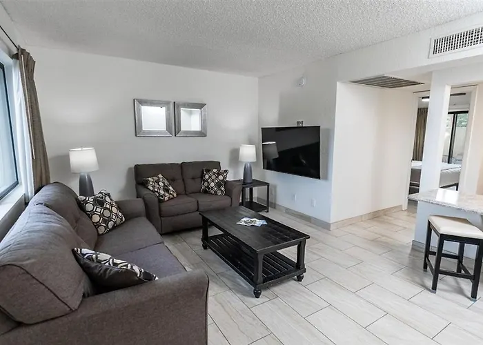 204 Fully Furnished 1br Suite-prime Location