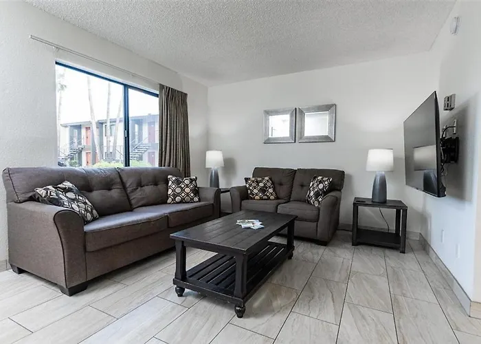204 Fully Furnished 1br Suite-prime Location